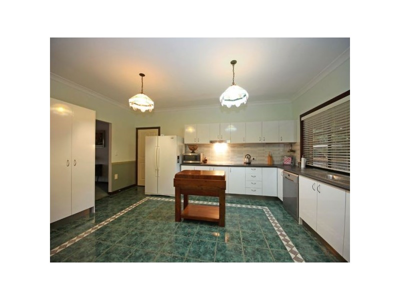 22 Castle Hill Drive, Murrumba Downs QLD 4503