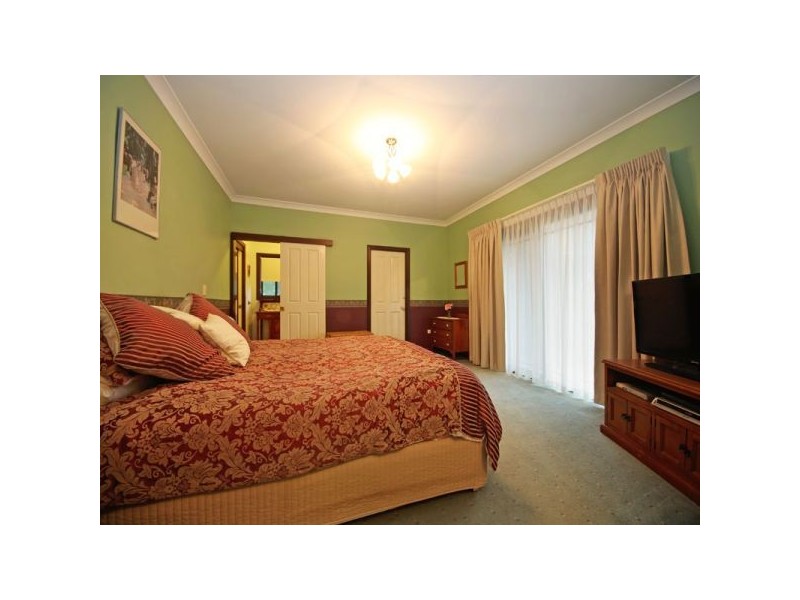 22 Castle Hill Drive, Murrumba Downs QLD 4503