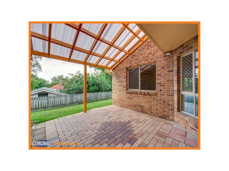 26 Eddowes Street, Kedron QLD 4031