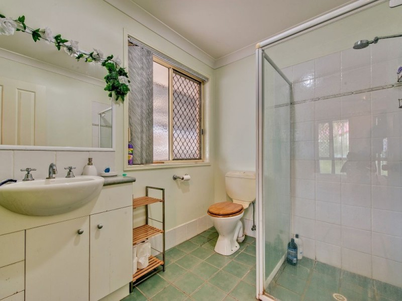 16 Agostino Close, Doolandella QLD 4077