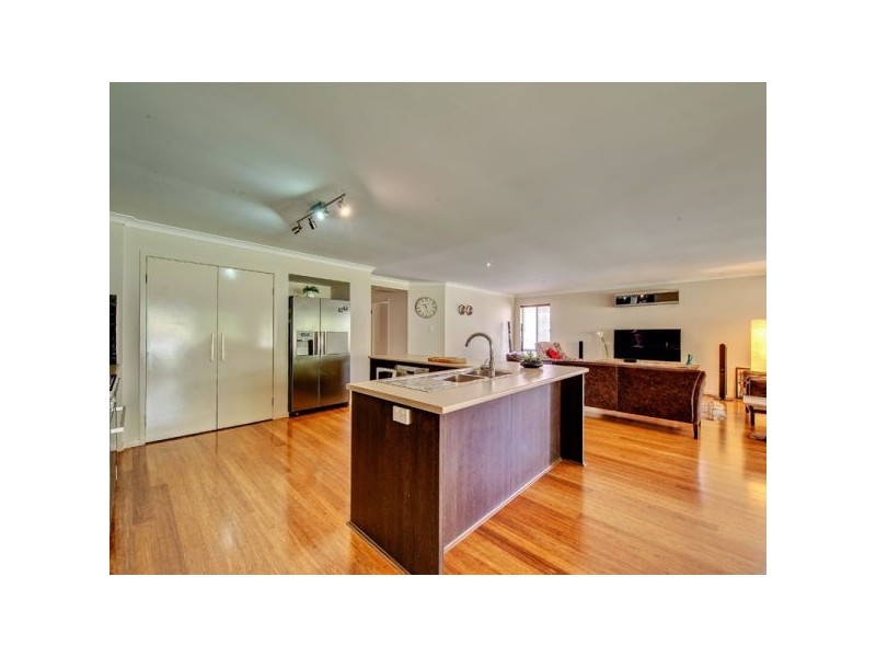 45 Hawthorne Street, Forest Lake QLD 4078