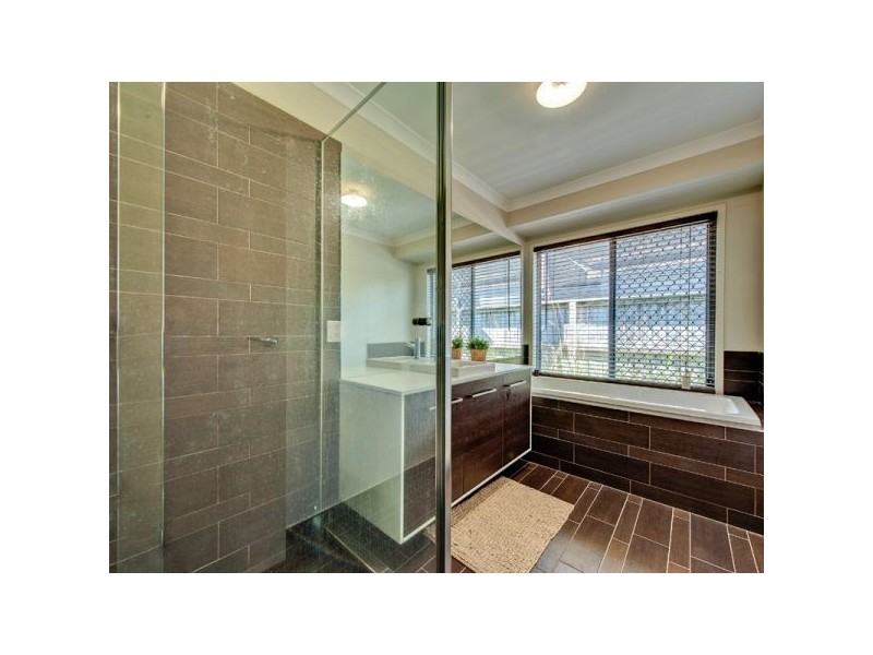 45 Hawthorne Street, Forest Lake QLD 4078