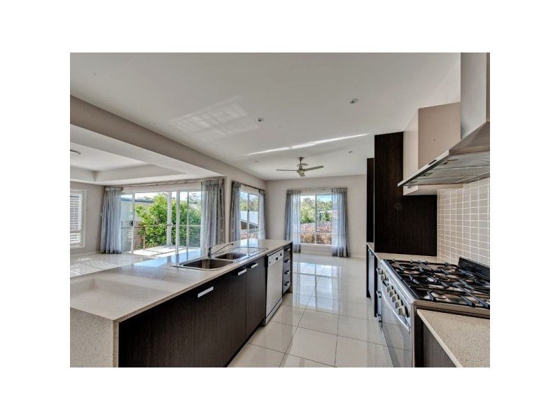 3 Boronia Court, Springfield Lakes QLD 4300