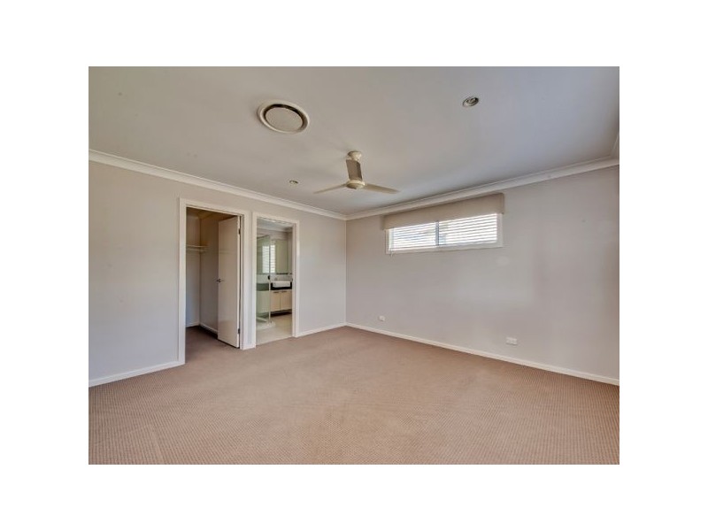 3 Boronia Court, Springfield Lakes QLD 4300