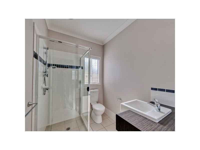3 Boronia Court, Springfield Lakes QLD 4300