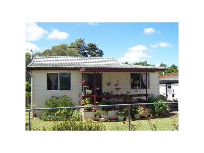 24 The Crescent, Kallangur QLD 4503