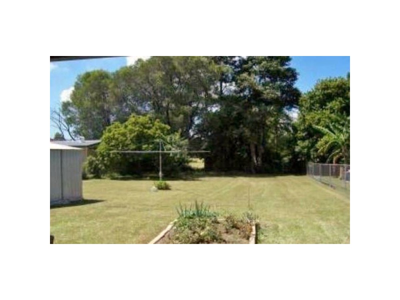 24 The Crescent, Kallangur QLD 4503