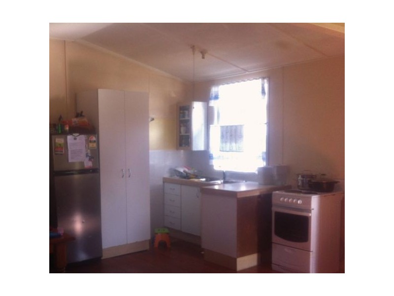 24 The Crescent, Kallangur QLD 4503