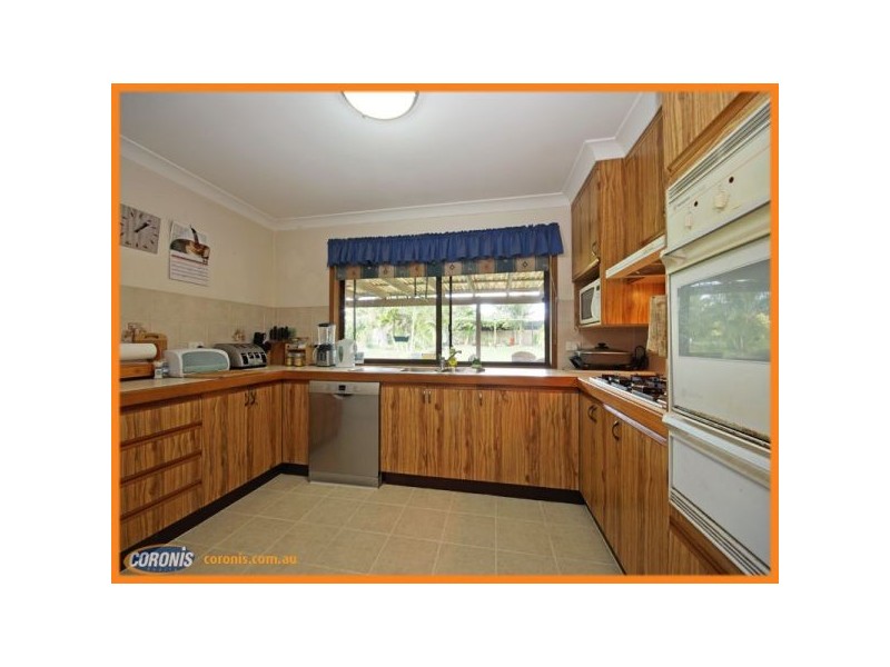 10 Streeton Court, Morayfield QLD 4506