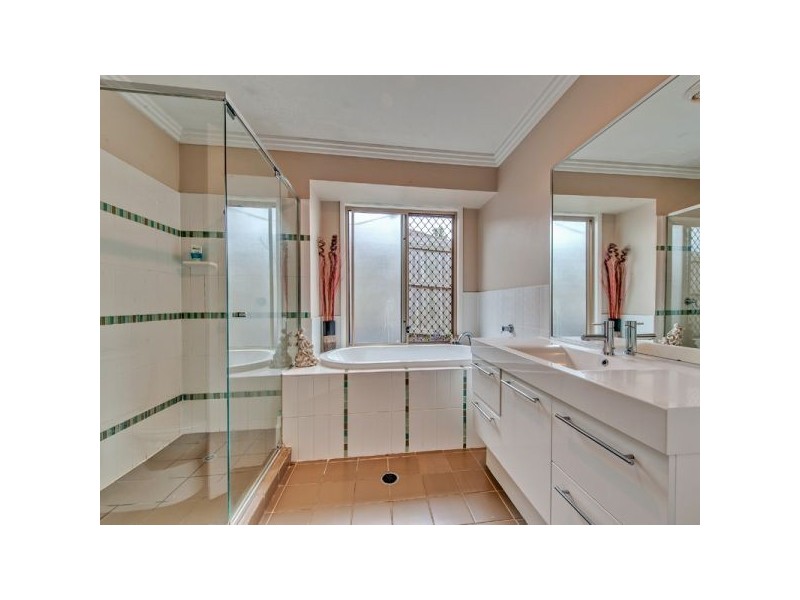 72 Admiral Crescent, Springfield Lakes QLD 4300