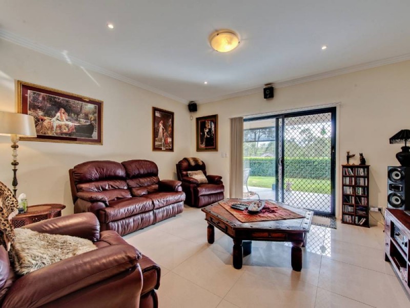 70 Sanctuary Drive, Forest Lake QLD 4078