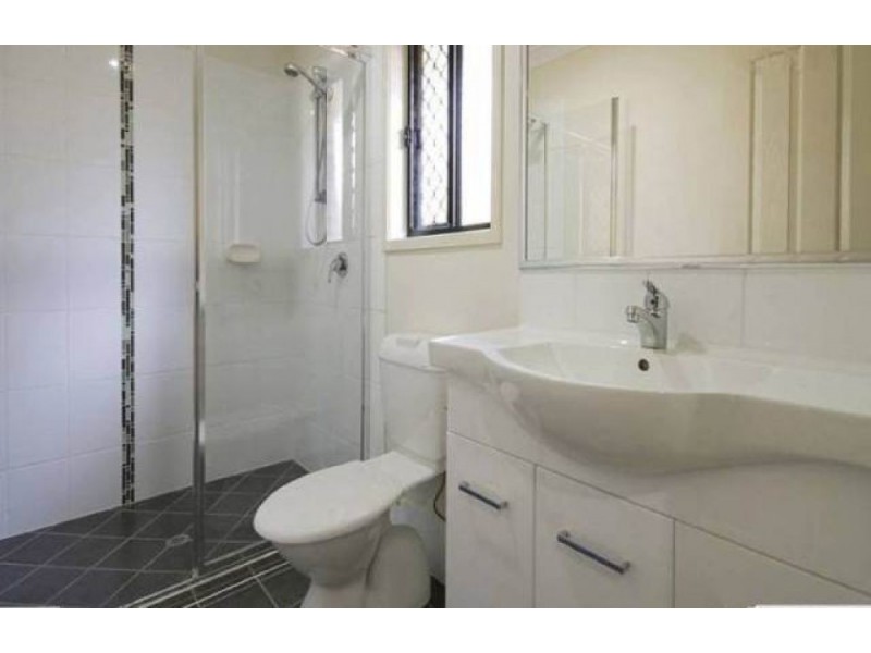 4 Daintree Place, Springfield Lakes QLD 4300