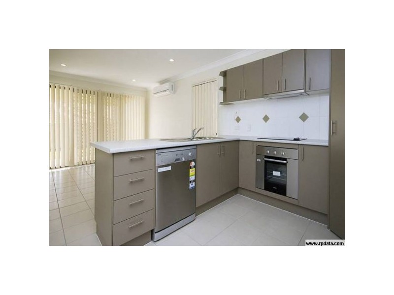4 Daintree Place,, Springfield Lakes QLD 4300