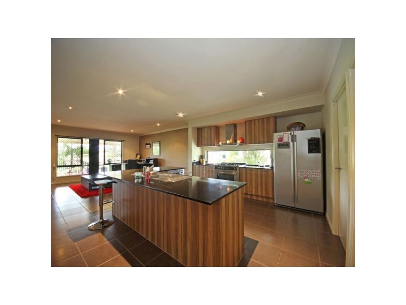 43 Three Ponds Place, Elimbah QLD 4516