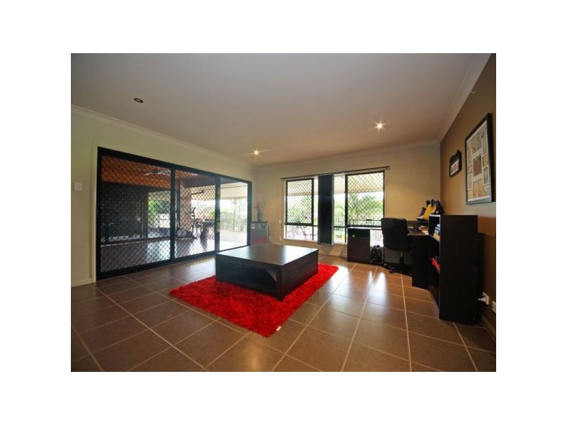 43 Three Ponds Place, Elimbah QLD 4516