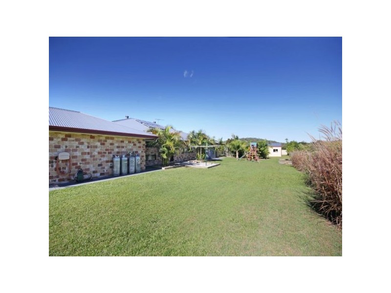 43 Three Ponds Place, Elimbah QLD 4516