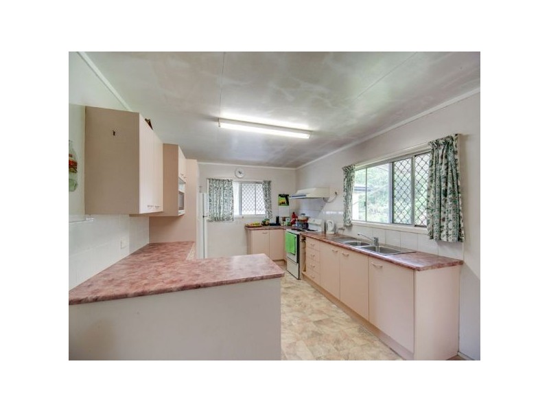 45 Landscape Street, Stafford Heights QLD 4053