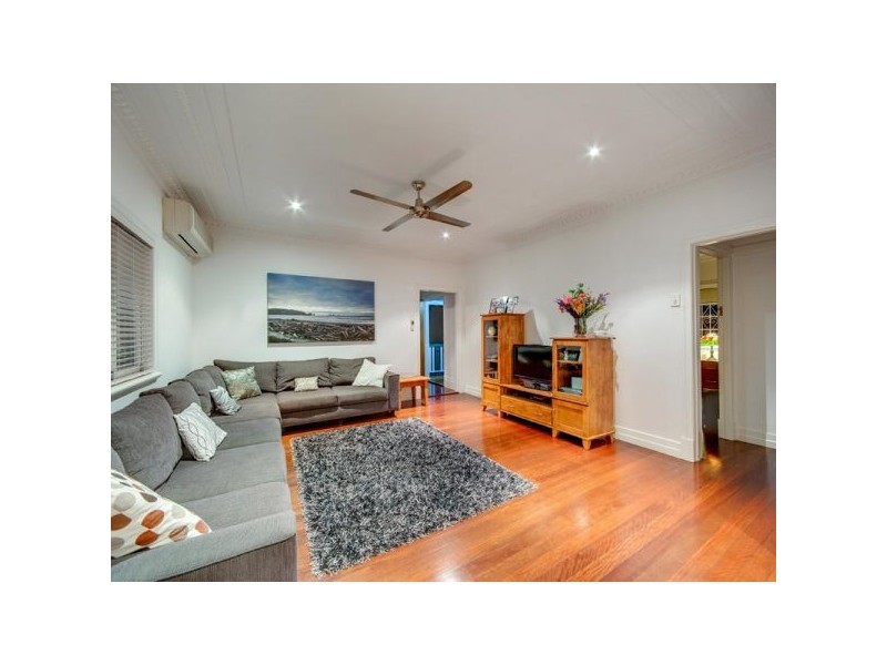 24 Farrington Street, Alderley QLD 4051