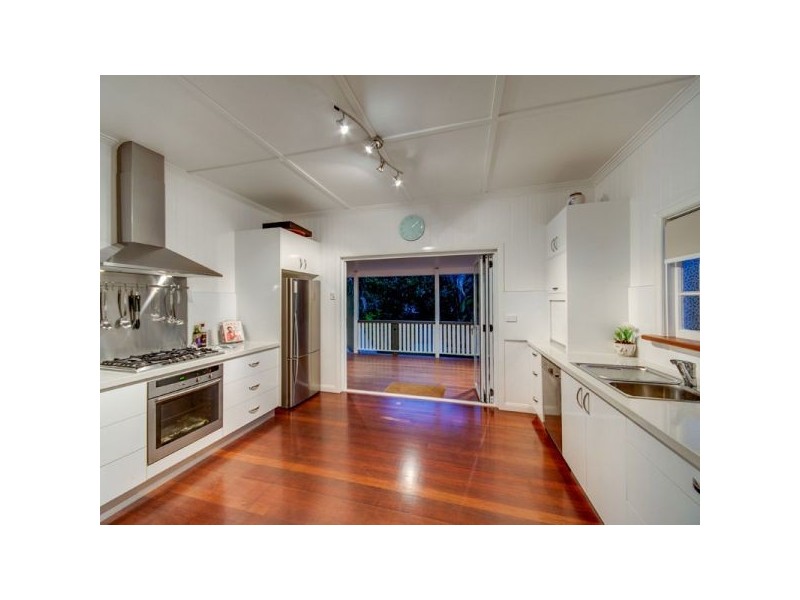 24 Farrington Street, Alderley QLD 4051