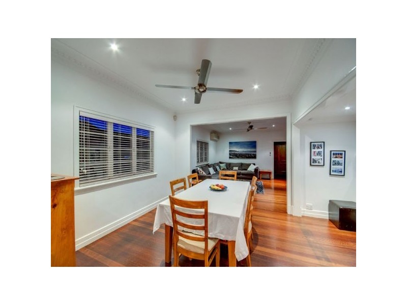 24 Farrington Street, Alderley QLD 4051