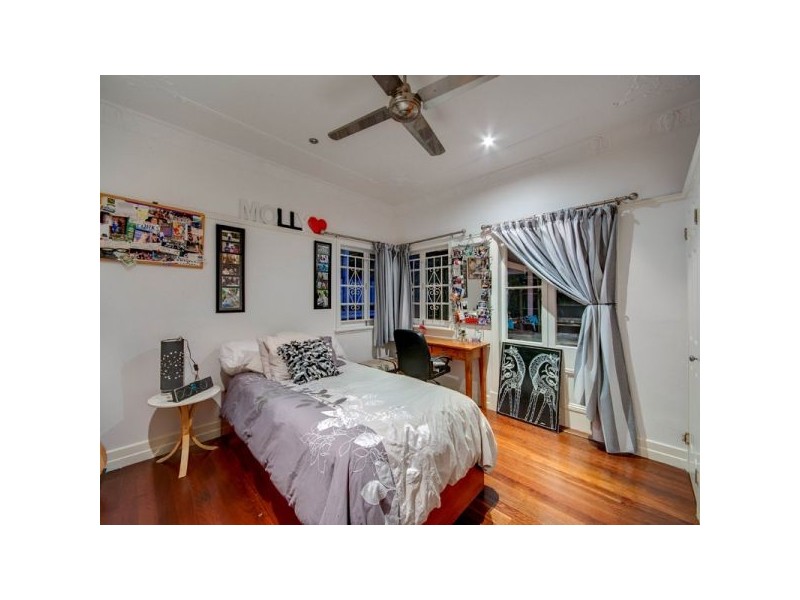 24 Farrington Street, Alderley QLD 4051