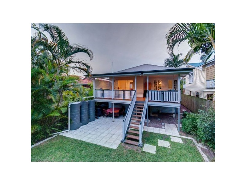 24 Farrington Street, Alderley QLD 4051