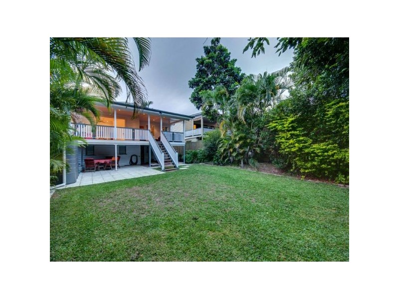 24 Farrington Street, Alderley QLD 4051