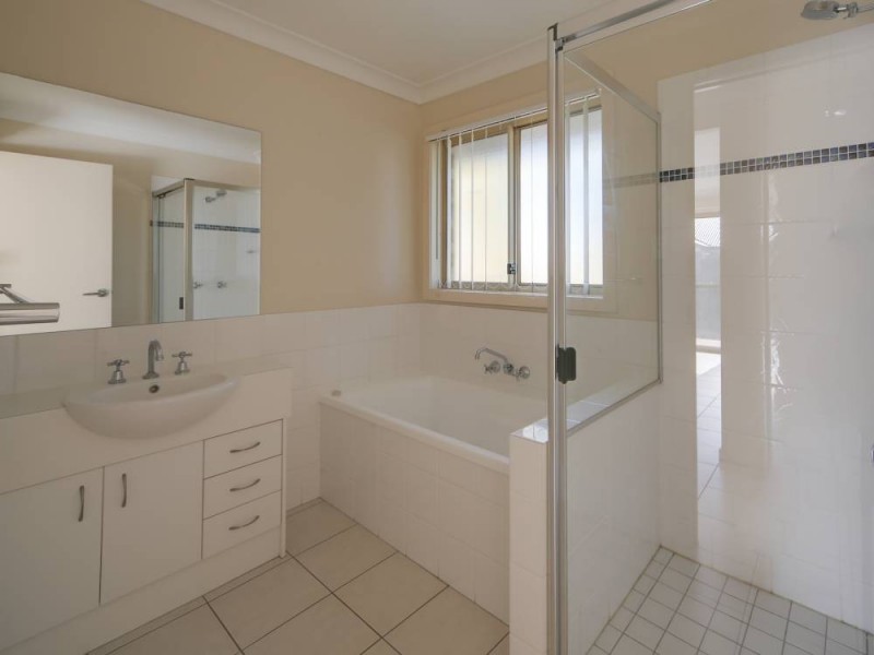 9 Orlando Drive, Coomera QLD 4209