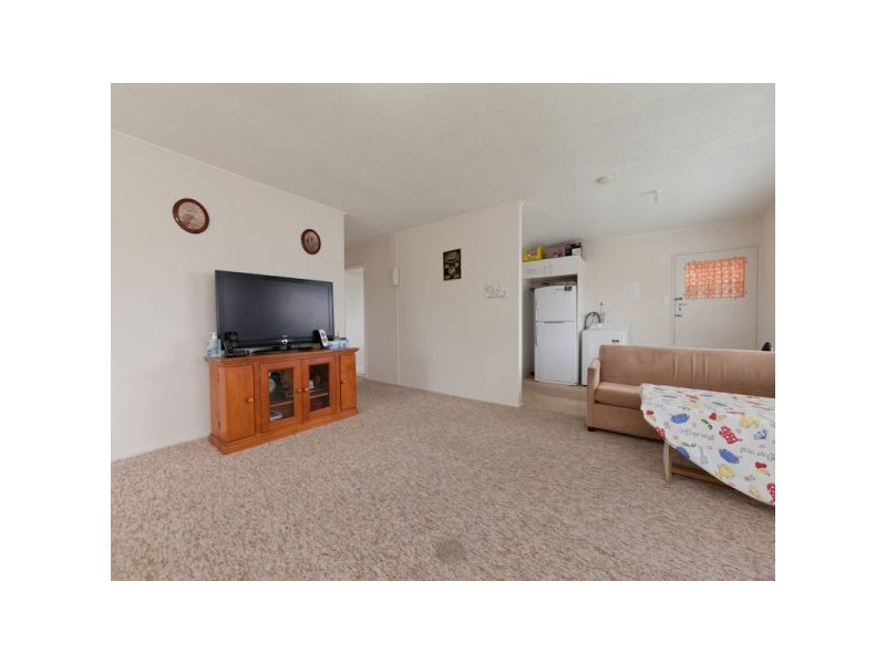 84 Richland Avenue, Coopers Plains QLD 4108