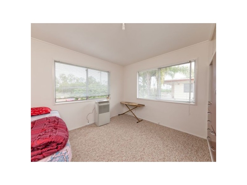 84 Richland Avenue, Coopers Plains QLD 4108