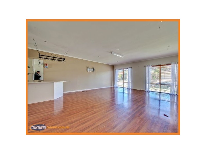 16 Riverside Tce, Windaroo QLD 4207