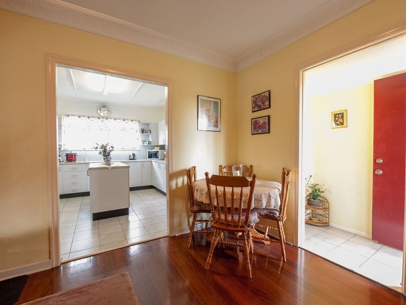 46 Dennis Road, Springwood QLD 4127