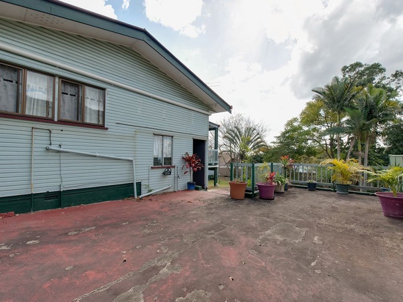 46 Dennis Road, Springwood QLD 4127