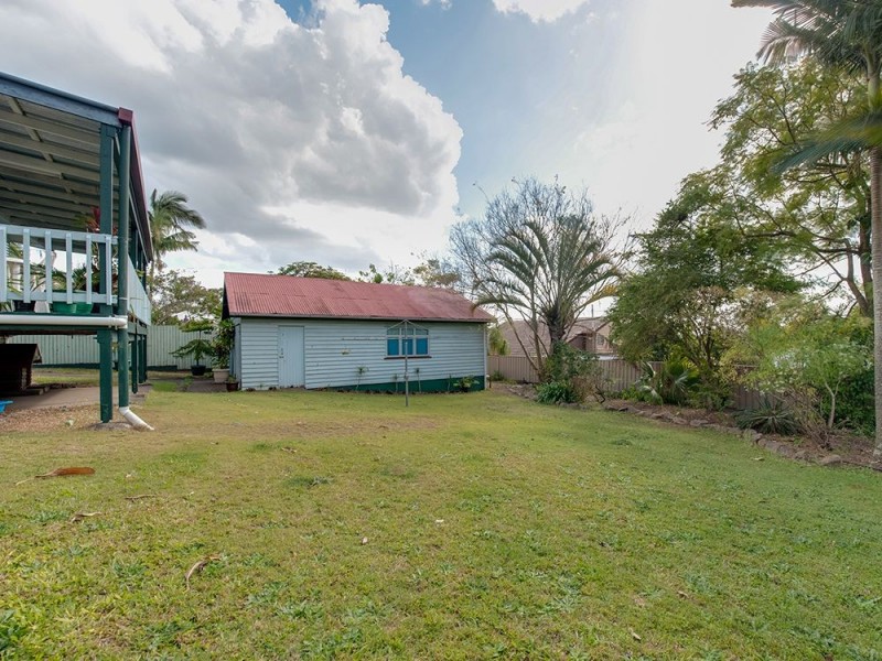 46 Dennis Road, Springwood QLD 4127