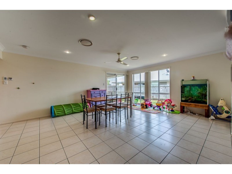 84 Jacaranda Drive, Yamanto QLD 4305