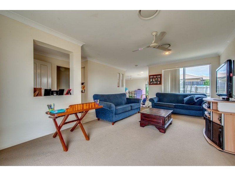 84 Jacaranda Drive, Yamanto QLD 4305