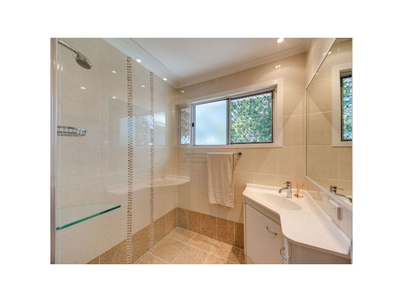 70 Spitfire Avenue, Strathpine QLD 4500