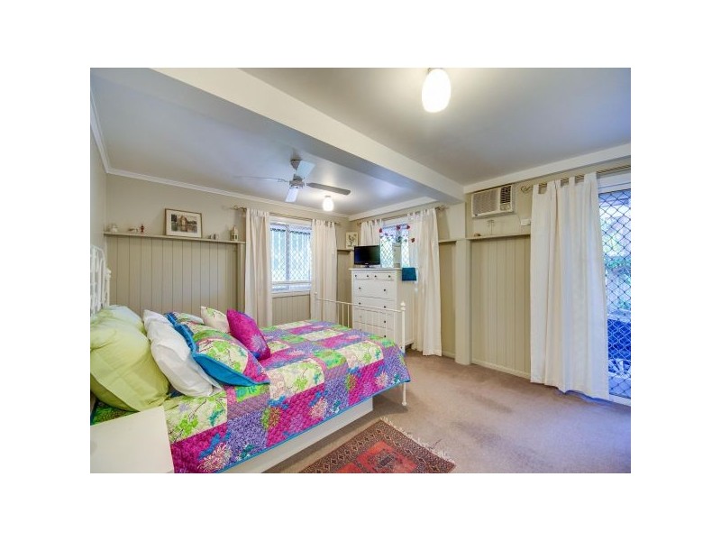 70 Spitfire Avenue, Strathpine QLD 4500