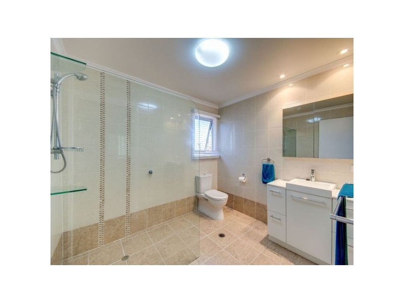 70 Spitfire Avenue, Strathpine QLD 4500