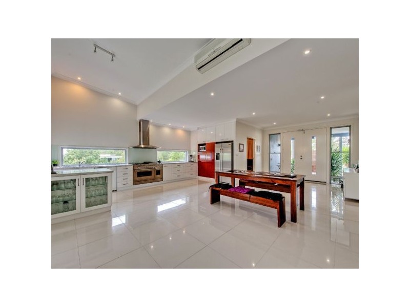 6 Cassia Court, Brookwater QLD 4300