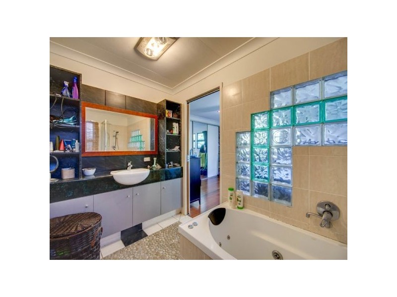 90 Ringrose Street, Stafford Heights QLD 4053