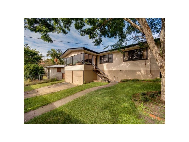 90 Ringrose Street, Stafford Heights QLD 4053