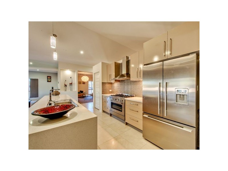 31 Yarabah Crescent, Shailer Park QLD 4128