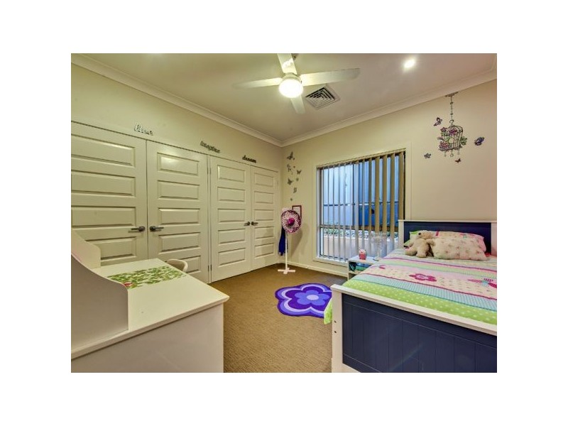 31 Yarabah Crescent, Shailer Park QLD 4128