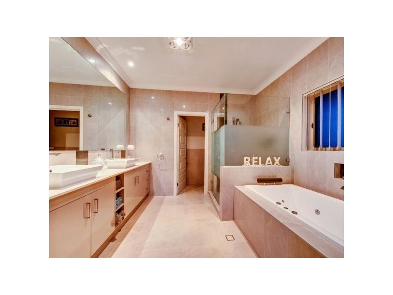 31 Yarabah Crescent, Shailer Park QLD 4128