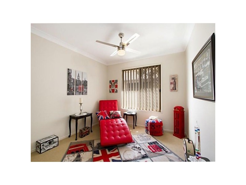 13 Cobourg Street, Forest Lake QLD 4078