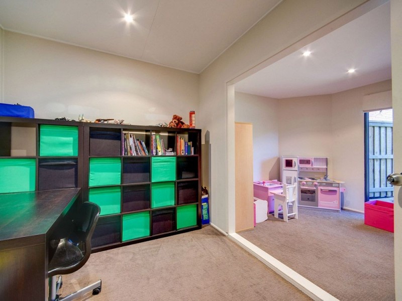 4 Barvas Street, Ferny Grove QLD 4055