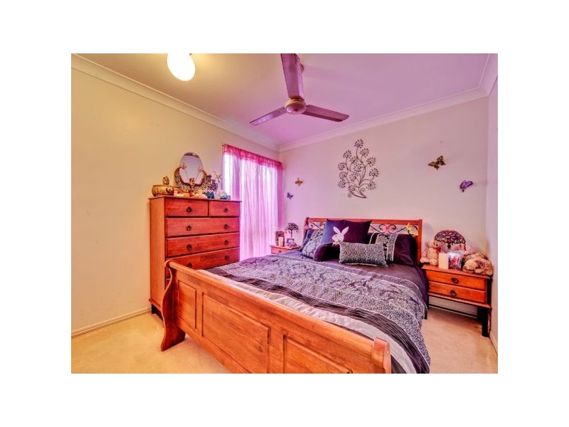 1 Muscovy Place, Forest Lake QLD 4078