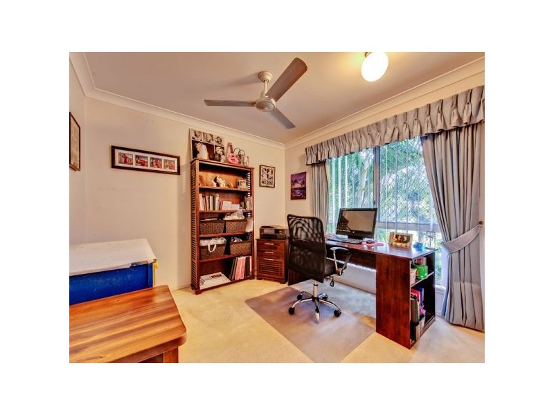 1 Muscovy Place, Forest Lake QLD 4078