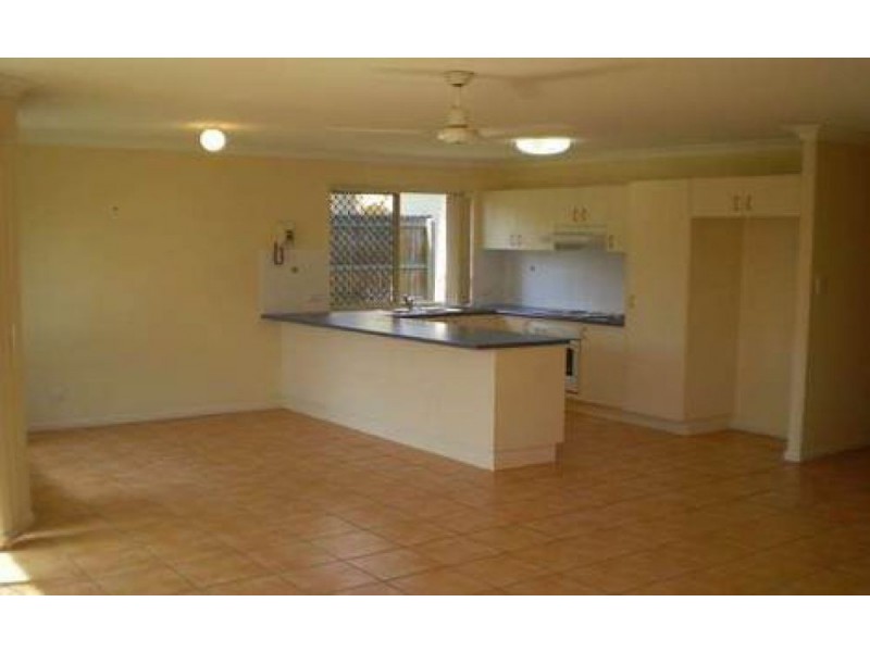 6 Rundle Street, Forest Lake QLD 4078